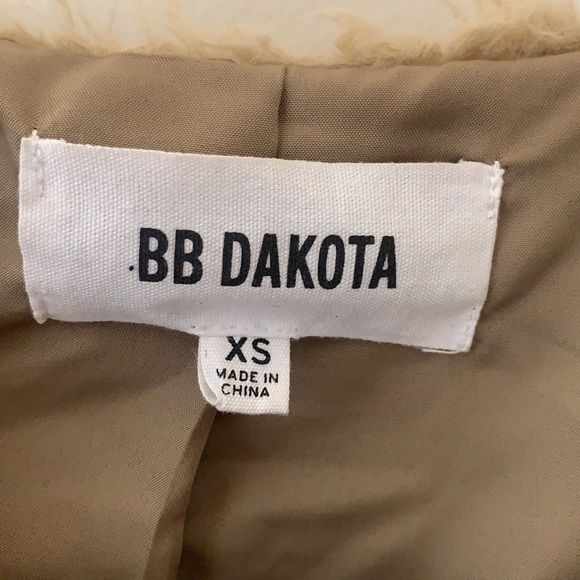 BB Dakota Faux Fur Jacket - Picture 3 of 3